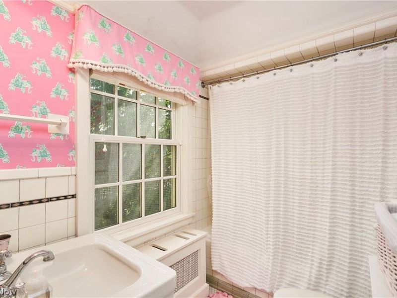 388 N Portage Path, Akron, OH 44303 Photo 38