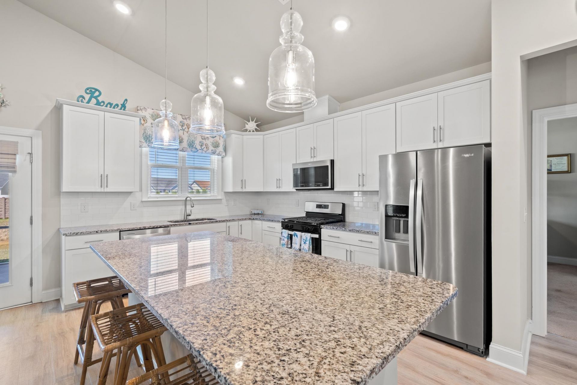 678 Oyster Dr. Photo 6