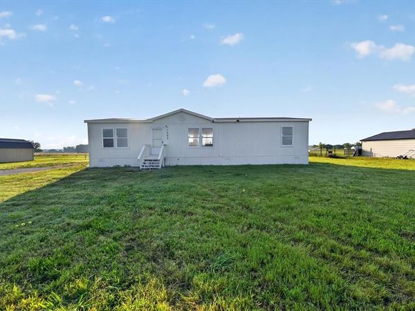 1393 Hackleman Road, Whitesboro, TX 76273