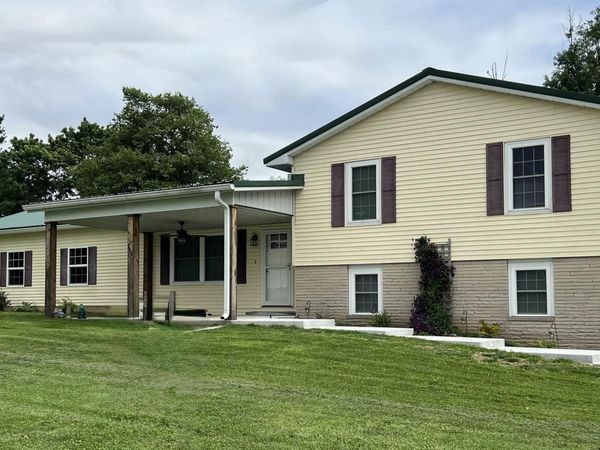 503 W Carolyn Street, Orleans, IN 47452