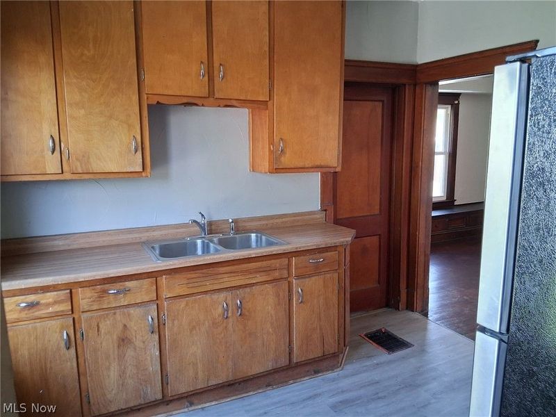 930 Evangeline Road, Cleveland, OH 44110 Photo 22