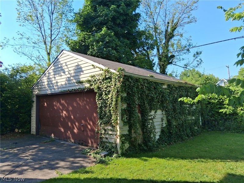 930 Evangeline Road, Cleveland, OH 44110 Photo 31