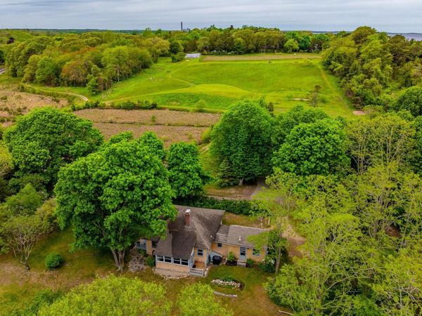 21 Quaker Road, East Sandwich, MA 02537