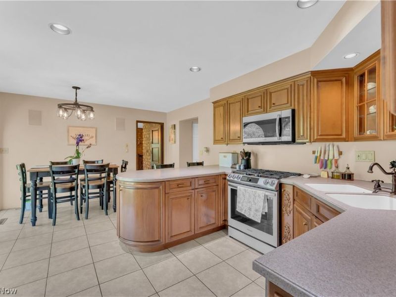 8551 Hunters Trail SE, Howland, OH 44484 Photo 15