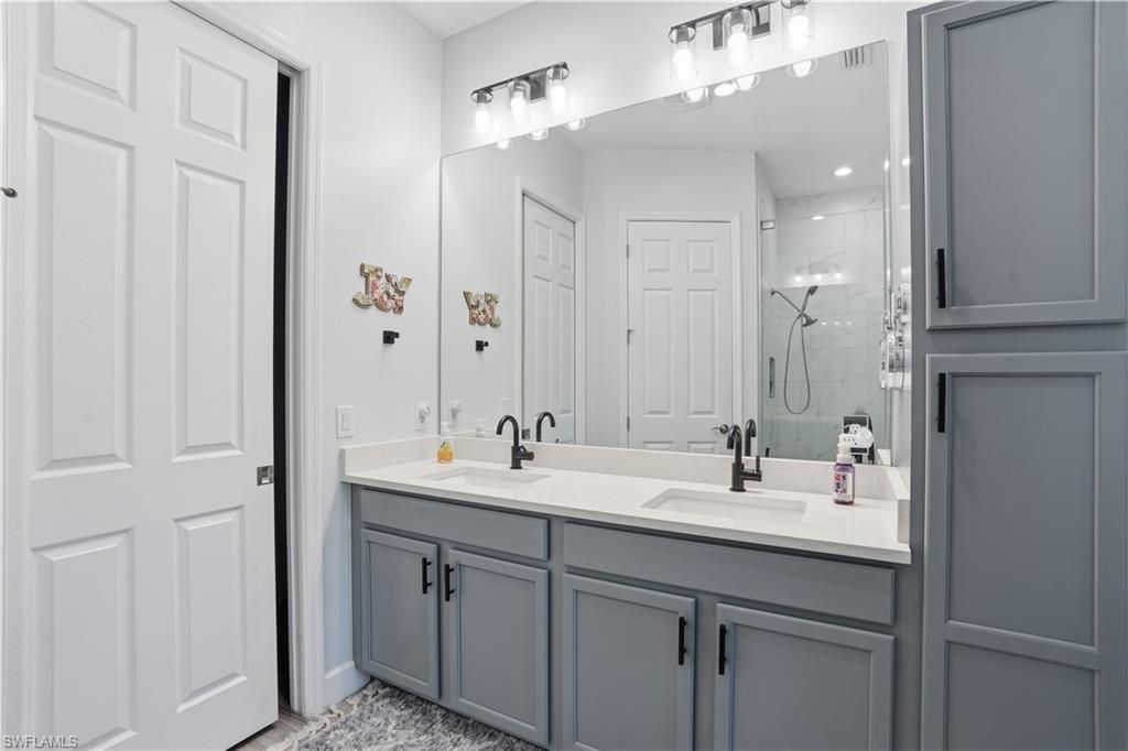 9435 Isla Bella Cir, Bonita Springs, FL 34135 Photo