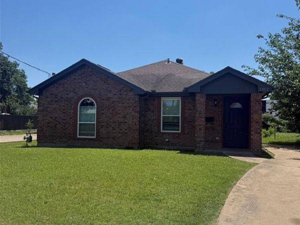 1902 Angelina Drive , Dallas, TX 75212