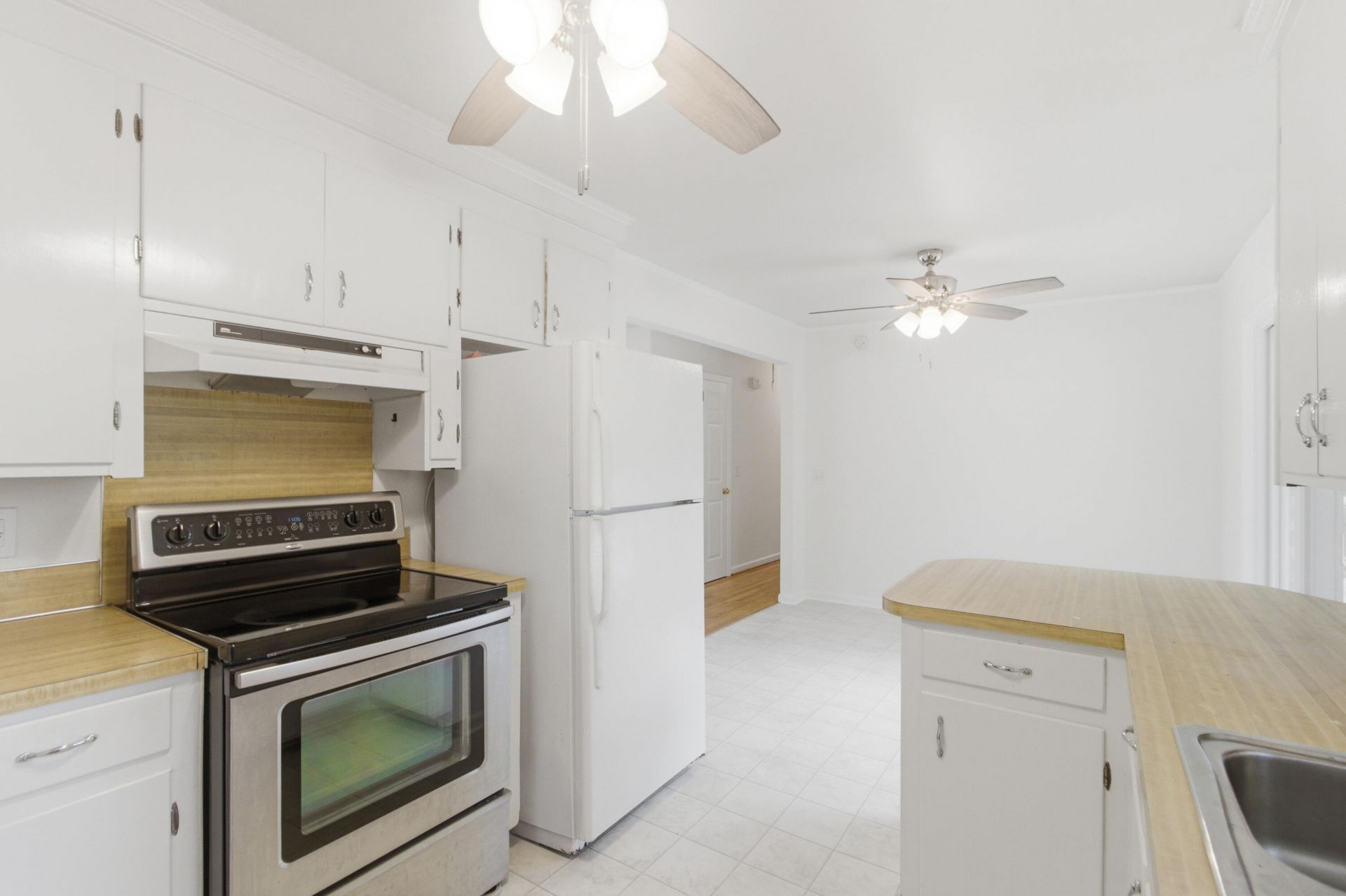 2754 Clover Street Photo 11