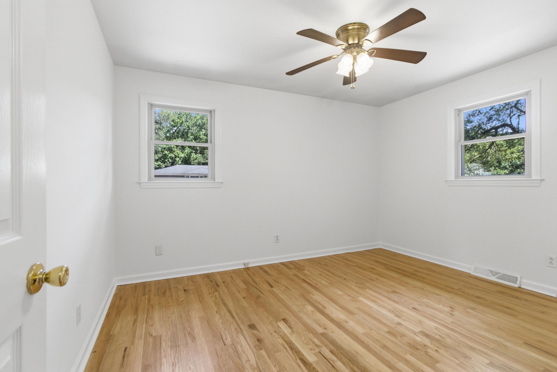 2754 Clover Street Photo 13
