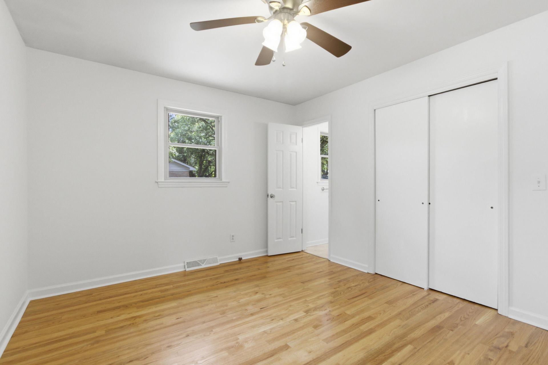2754 Clover Street Photo 14