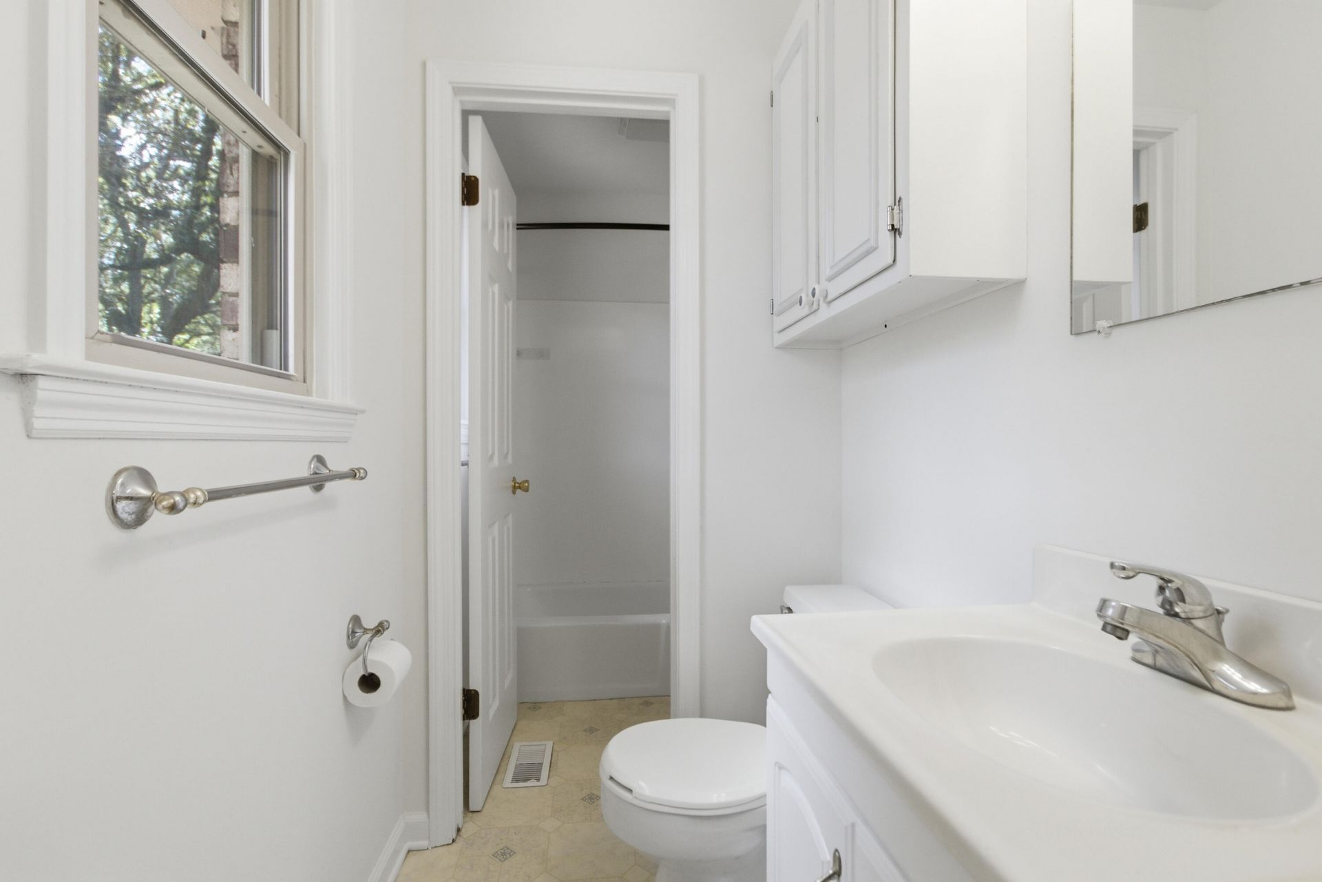 2754 Clover Street Photo 15
