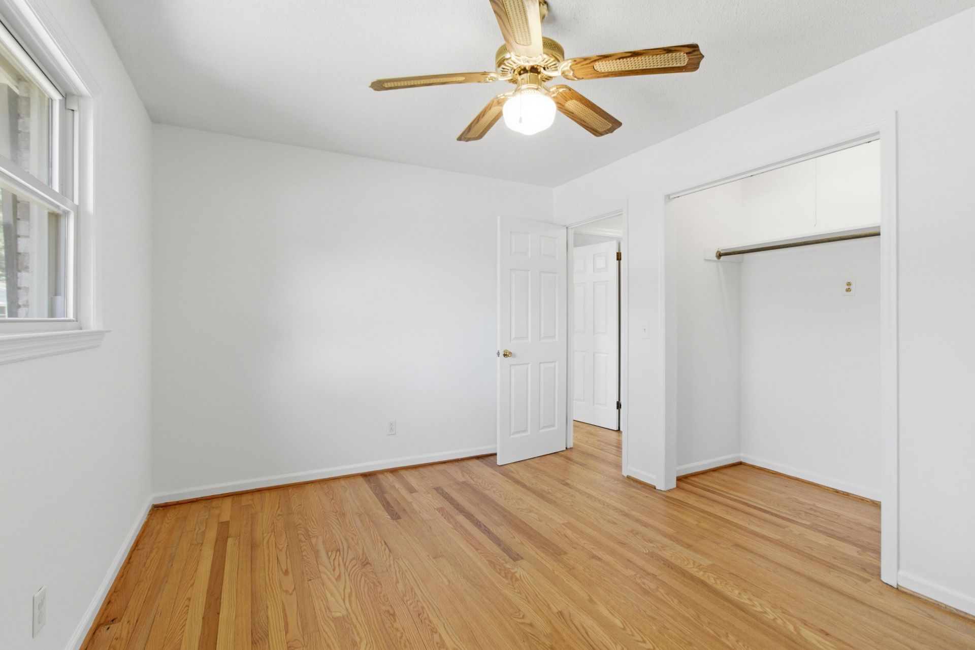 2754 Clover Street Photo 23