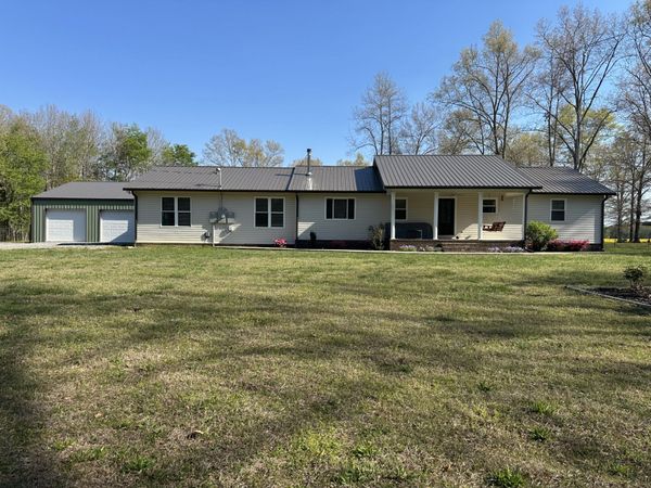 924 C Anderson RD, Manchester, TN 37355