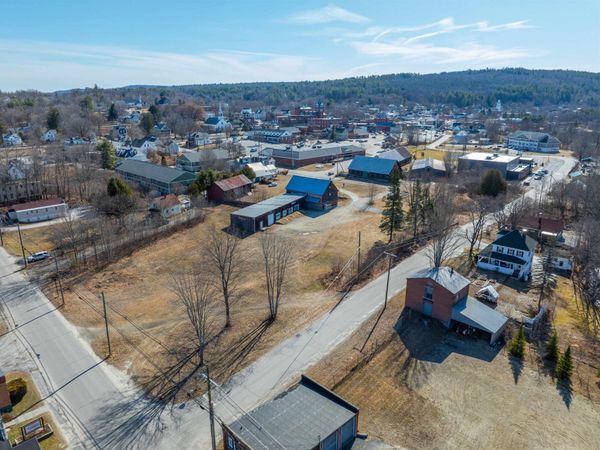 76 Pearl Street, Newport, NH 03773