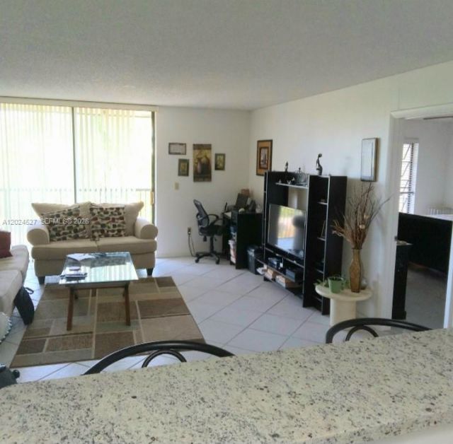 5570 NW 44th St , Unit 507A, Lauderhill, FL 33319 Photo