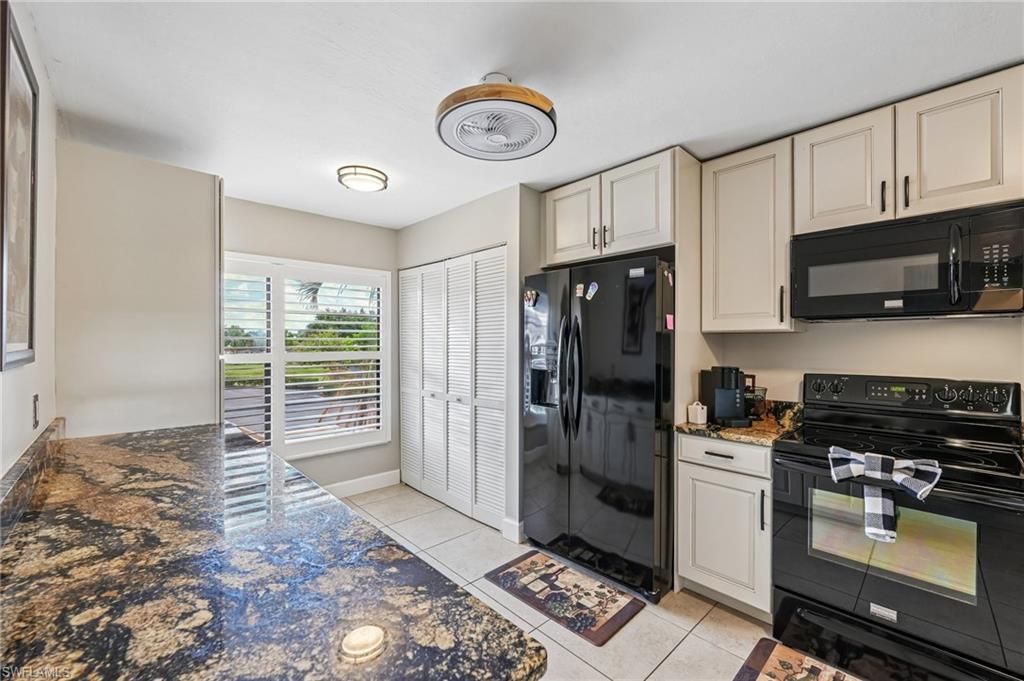 15489 Admiralty Cir, Unit 5, North Fort Myers, FL 33917 Photo