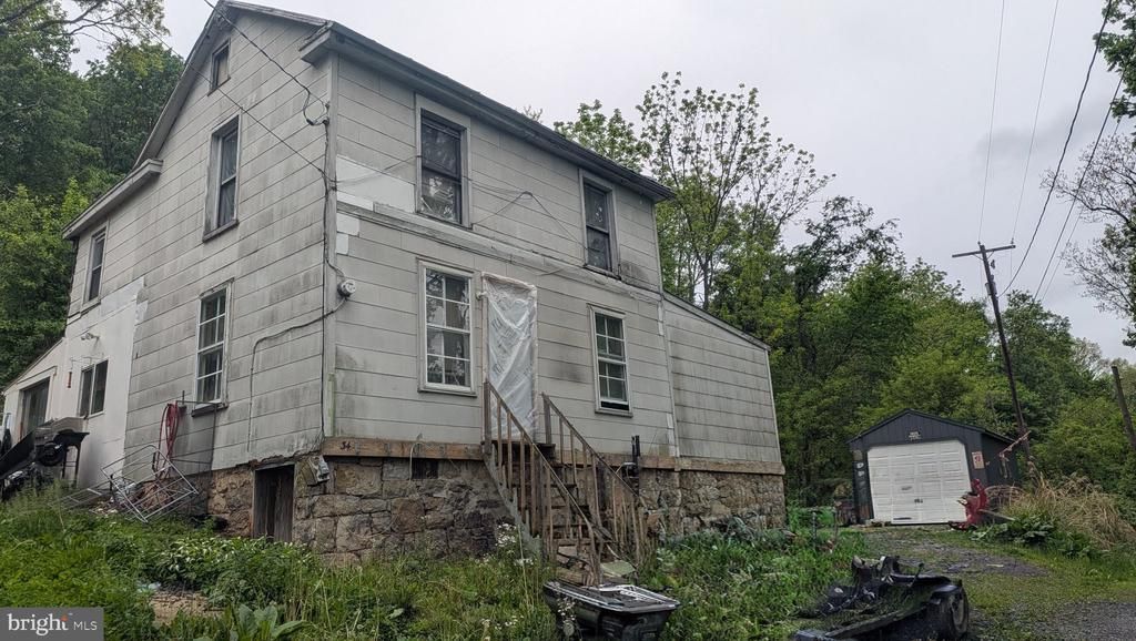 34 FENICLE HILL LANE LANE , NEW BLOOMFIELD, PA 17068