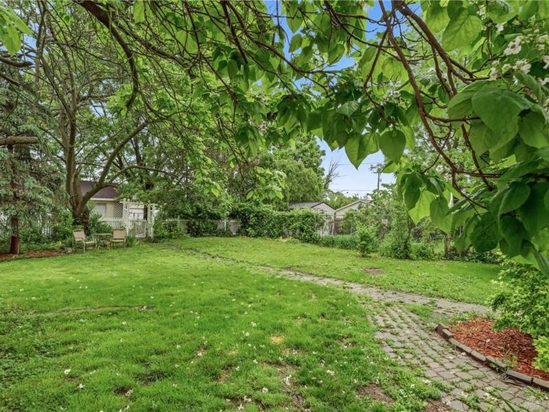 402 E Main Street, Eaton, OH 45320 Photo 9