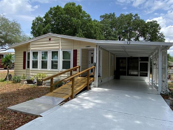 13957 COUNTY ROAD 109D , LADY LAKE, FL 32159