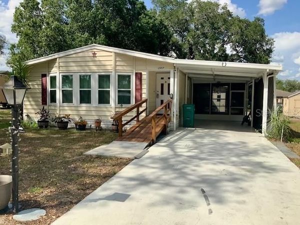 13957 COUNTY ROAD 109D , LADY LAKE, FL 32159