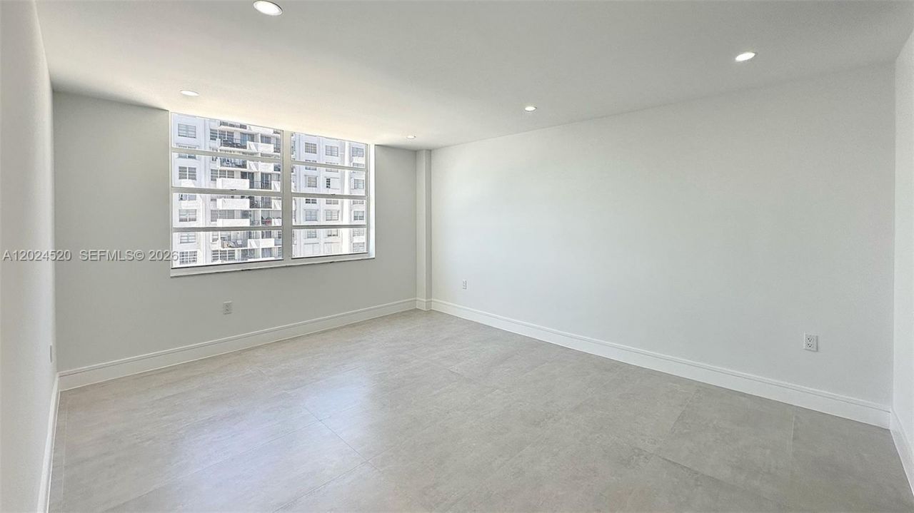 2750 NE 183rd St , Unit 1508, Aventura, FL 33160 Photo
