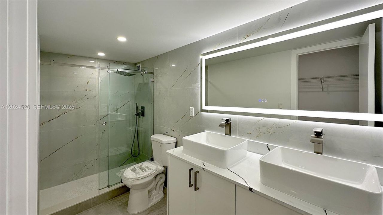 2750 NE 183rd St , Unit 1508, Aventura, FL 33160 Photo