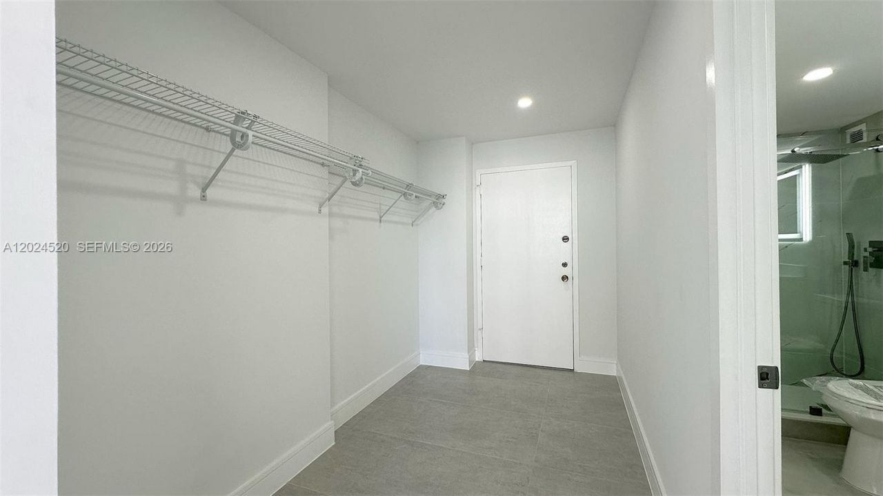 2750 NE 183rd St , Unit 1508, Aventura, FL 33160 Photo