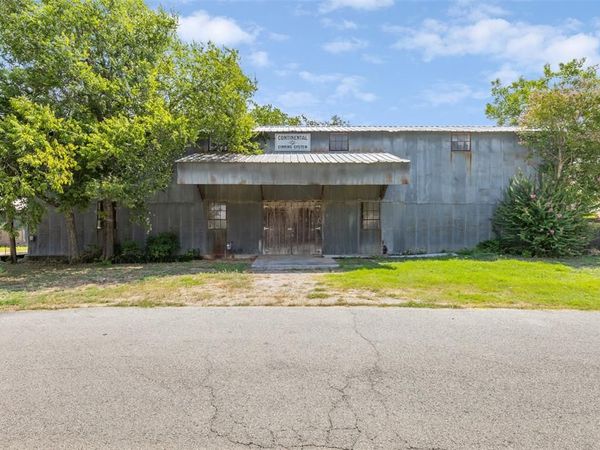 331 Old Mill Road, Rhome, TX 76078