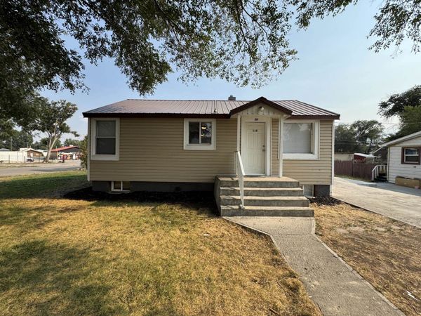 110 Topaz St, Blackfoot, ID 83221