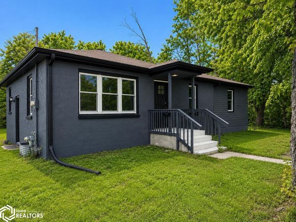 202 Curran Street, Burlington, IA 52601