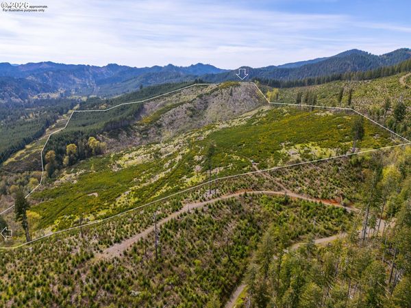 126 HWY, Unit TL201, Walton, OR 97490