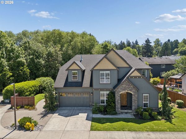 3864 SE HERON GLEN WAY, Milwaukie, OR 97267
