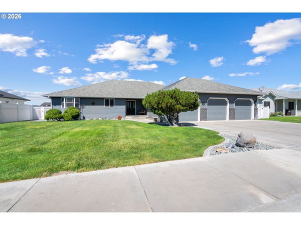 1020 SW 19TH CT, Hermiston, OR 97838