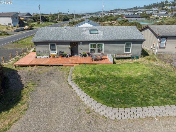 2018 NW OCEANIC LOOP, Waldport, OR 97394