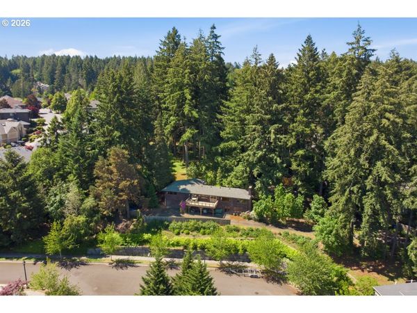 17000 SW NAFUS LN, Beaverton, OR 97007