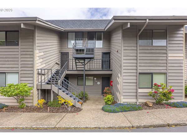 3500 NE WEST DEVILS LAKE RD, Unit 15, Lincoln City, OR 97367