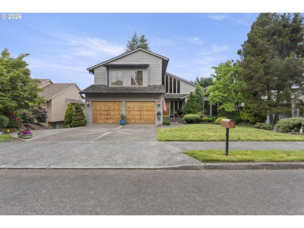 15643 NE SISKIYOU CT, Portland, OR 97230