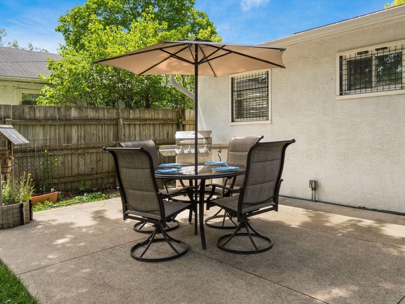 5716 N Meadows Boulevard, Columbus, OH 43229 Photo 16