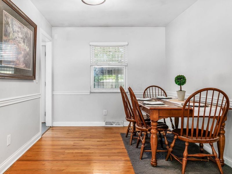5716 N Meadows Boulevard, Columbus, OH 43229 Photo 6