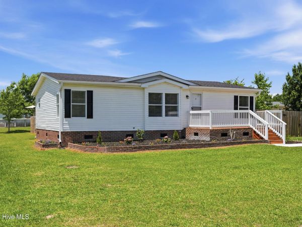 1257 Old 30 Road , Maysville, NC 28555