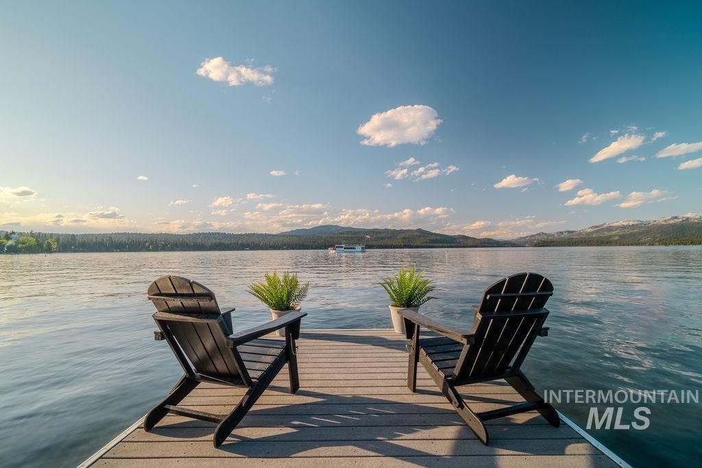 309 W Lake St, McCall, ID 83638 Main Photo