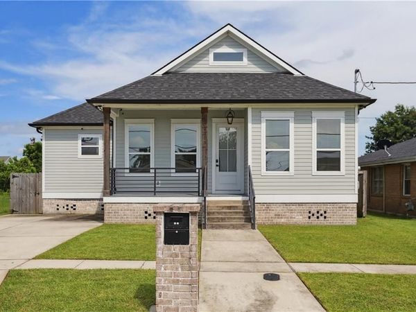 2313 AYCOCK Street , Arabi, LA 70032