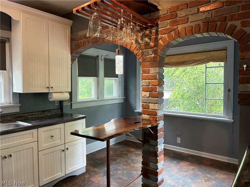 153 W Burns Avenue , Akron, OH 44310 Photo 7