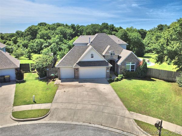 2620 W 116th Place S, Jenks, OK 74137