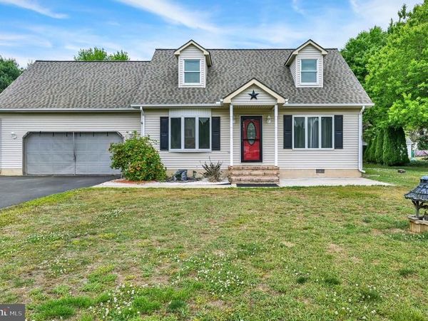 13 SPRINGWOOD DRIVE, DOVER, DE 19904
