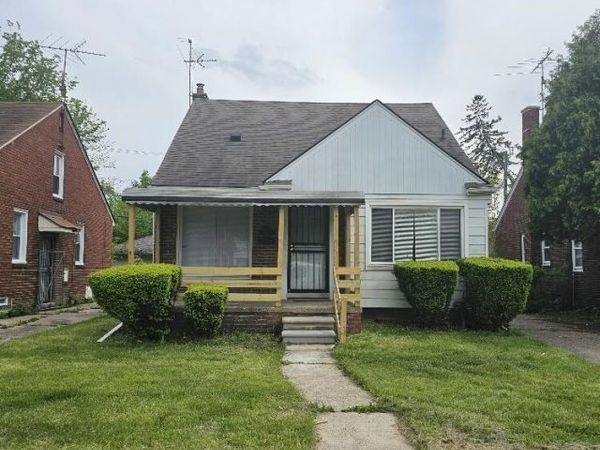 14068 Carlisle, Detroit, MI 48205