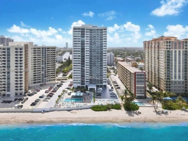 3140 S Ocean Dr , Unit 1210, Hallandale Beach, FL 33009