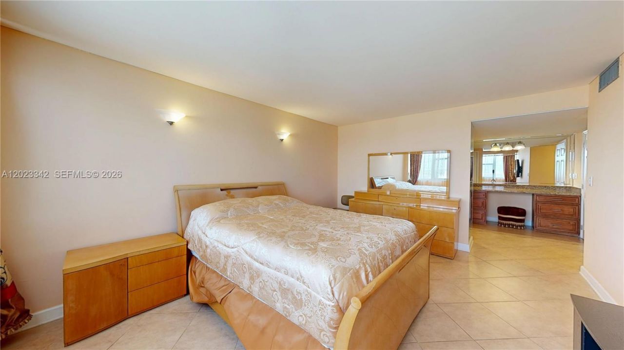 3140 S Ocean Dr , Unit 1210, Hallandale Beach, FL 33009 Photo