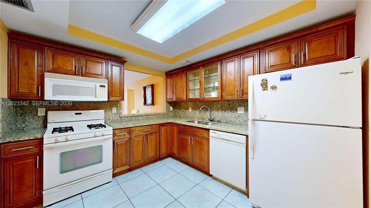 3140 S Ocean Dr , Unit 1210, Hallandale Beach, FL 33009 Photo