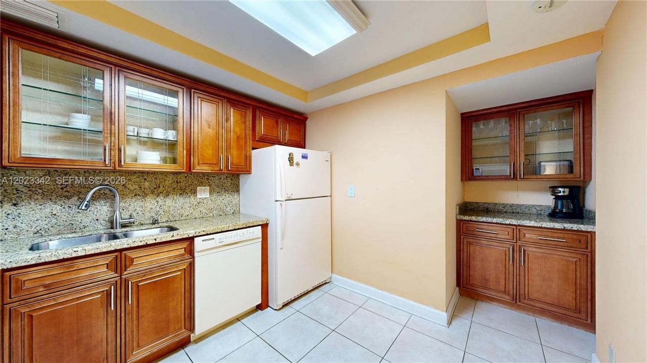 3140 S Ocean Dr , Unit 1210, Hallandale Beach, FL 33009 Photo