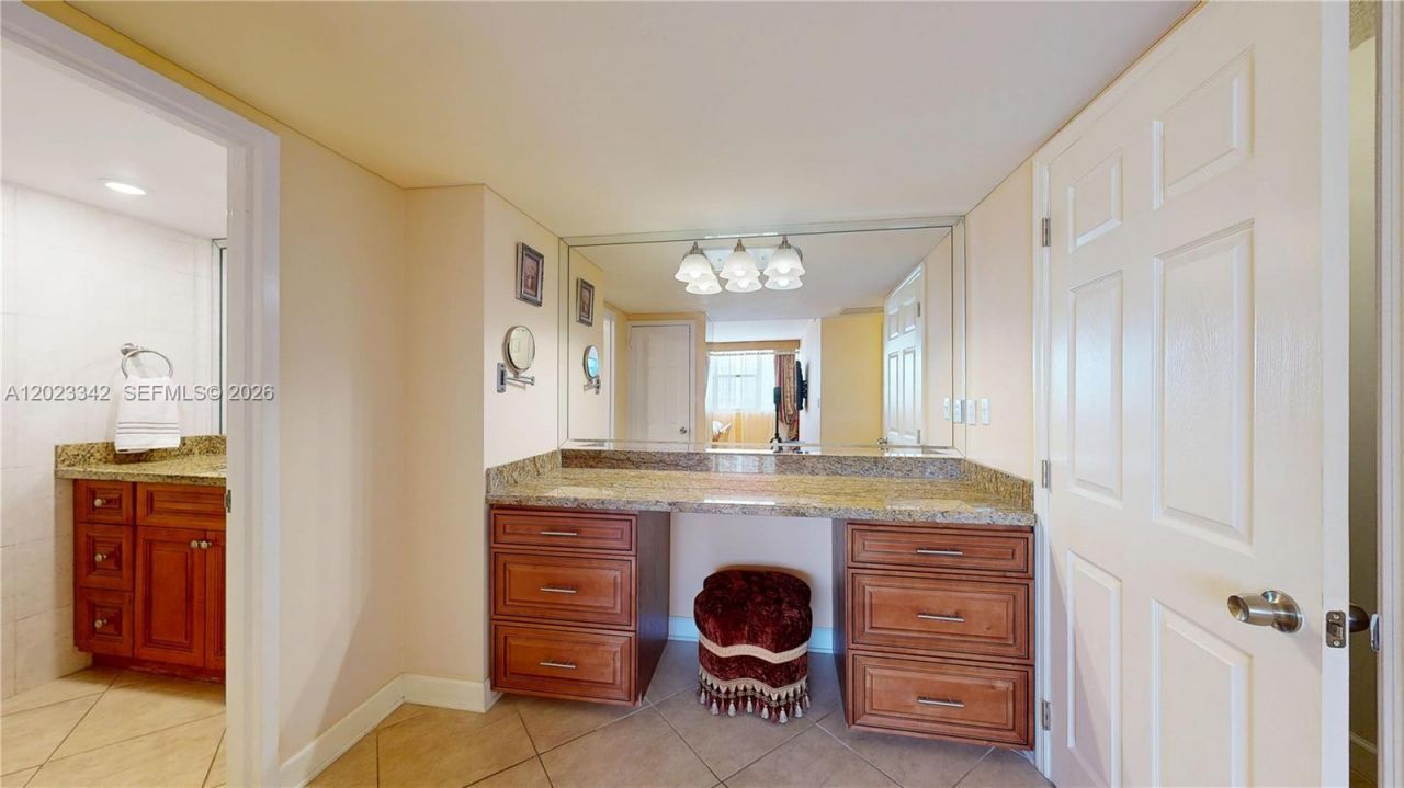 3140 S Ocean Dr, Unit 1210, Hallandale Beach, FL 33009 Photo